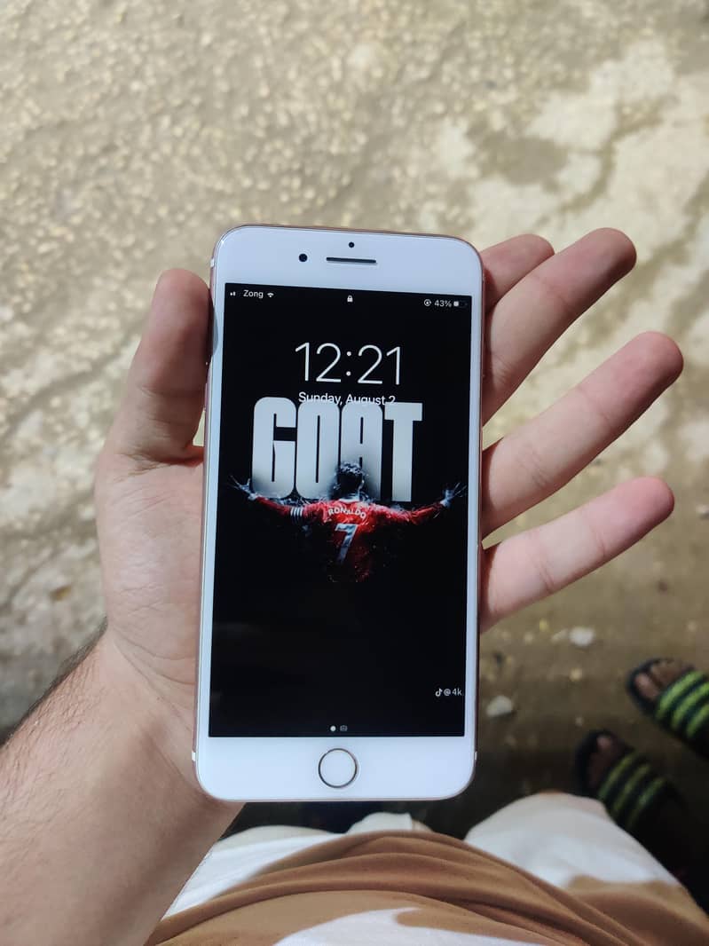 Apple iPhone 7 Plus 4