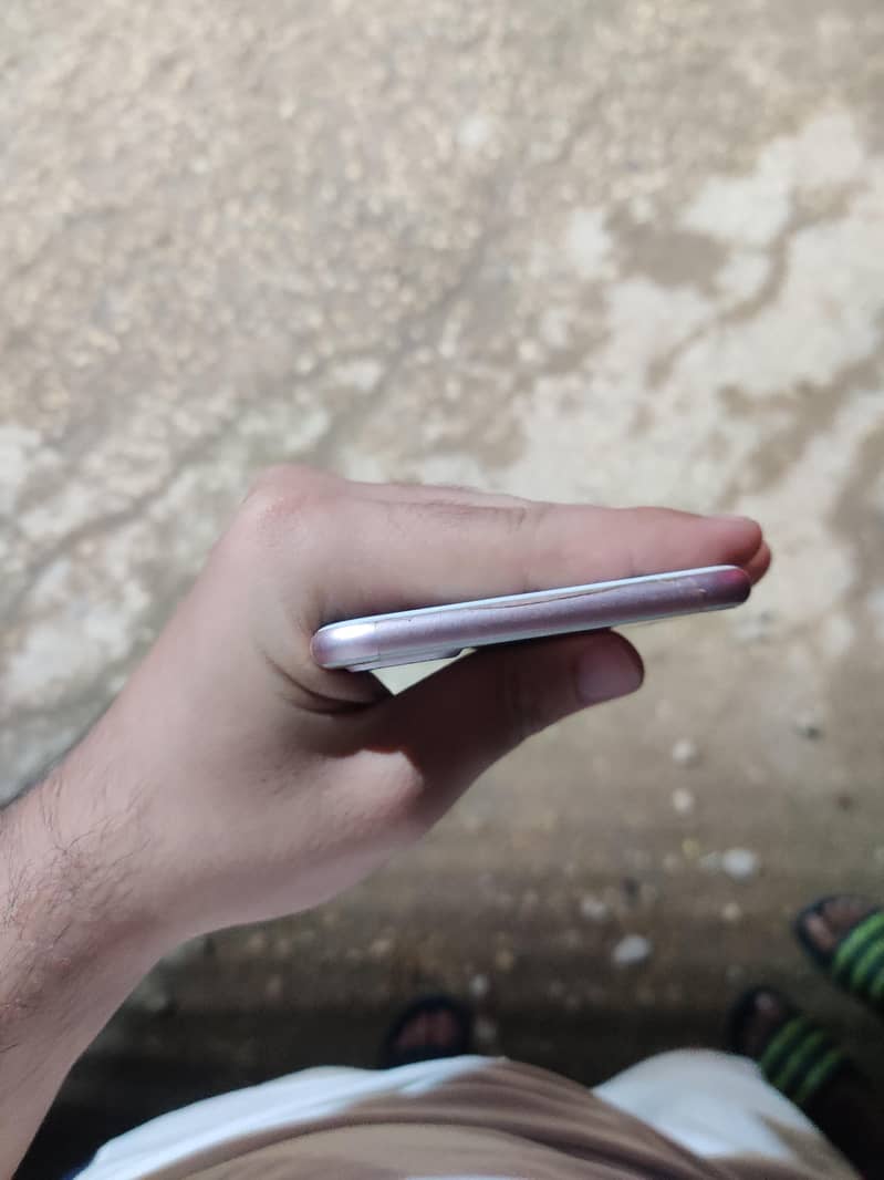 Apple iPhone 7 Plus 5
