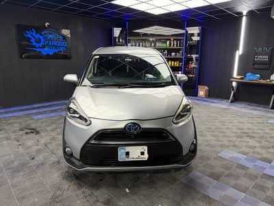 Toyota Sienta 2017