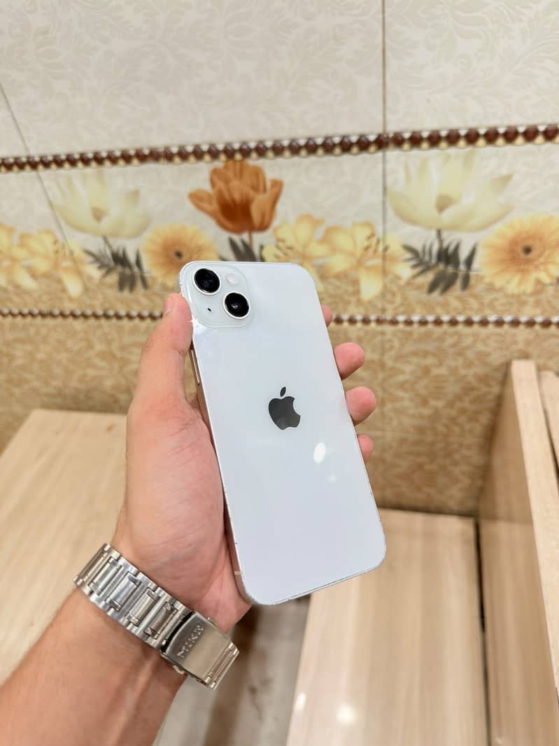 Apple iPhone 14 plus 3