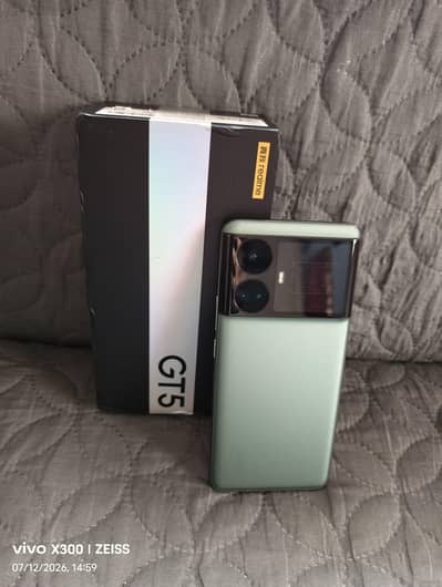Realme Gt5 24gb RAM 1tb ROM