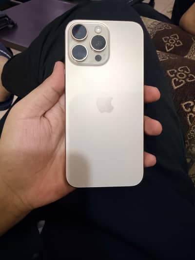 Apple iPhone 16 Pro Max