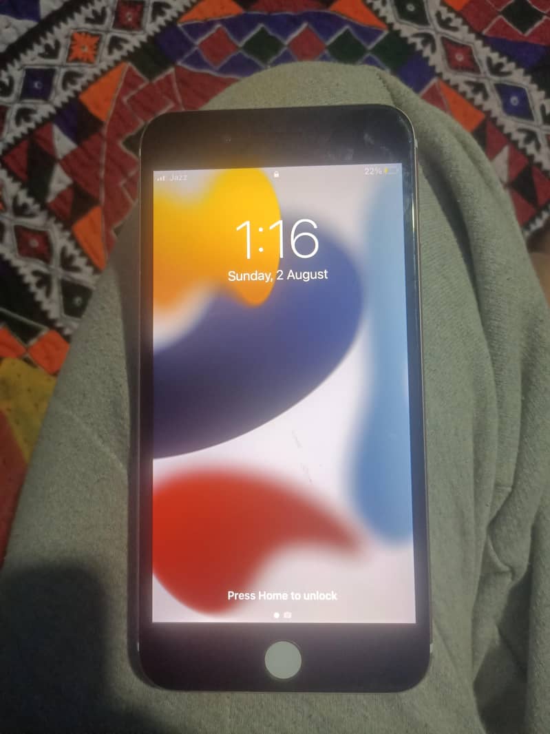 Apple iPhone 7 Plus 0