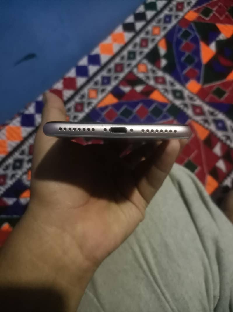 Apple iPhone 7 Plus 3