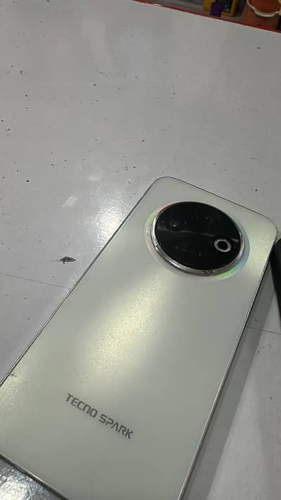 Tecno SPARK 30C