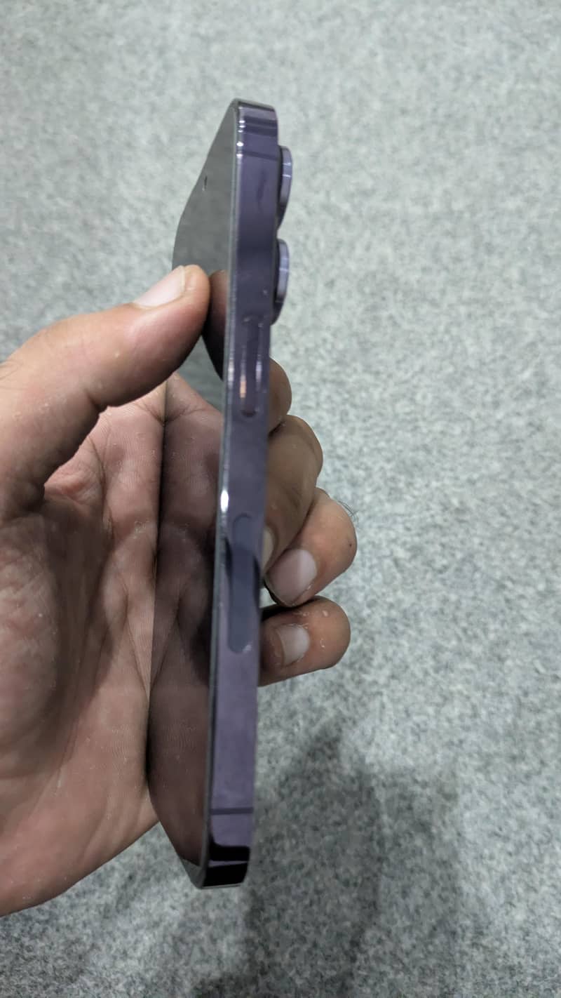 Apple iPhone 14 Pro 2