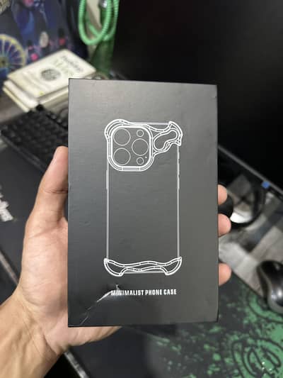 Iphone 14 pro Naked Case/cover minimalistic