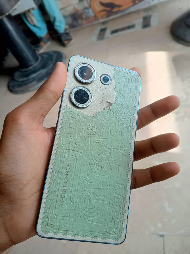 Tecno CAMON 20 2