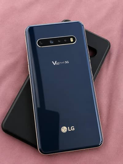 LG V60 THINQ 5G 8GB 128GB RS 34500