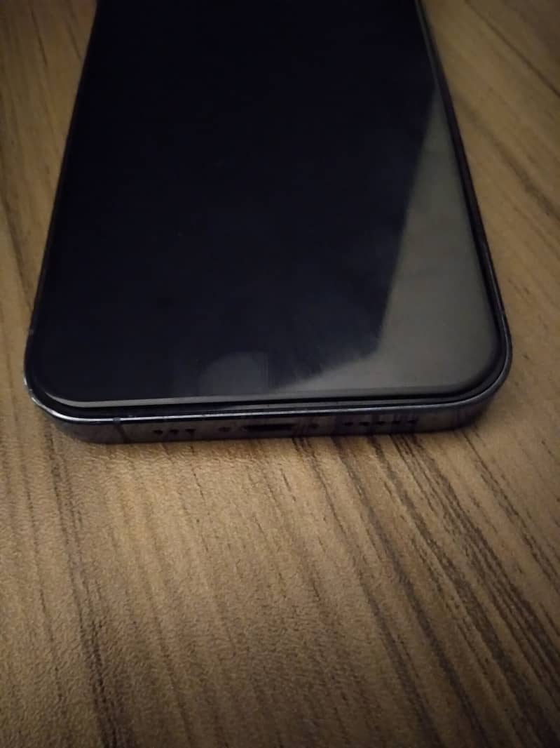 Apple iPhone 13 Pro 2