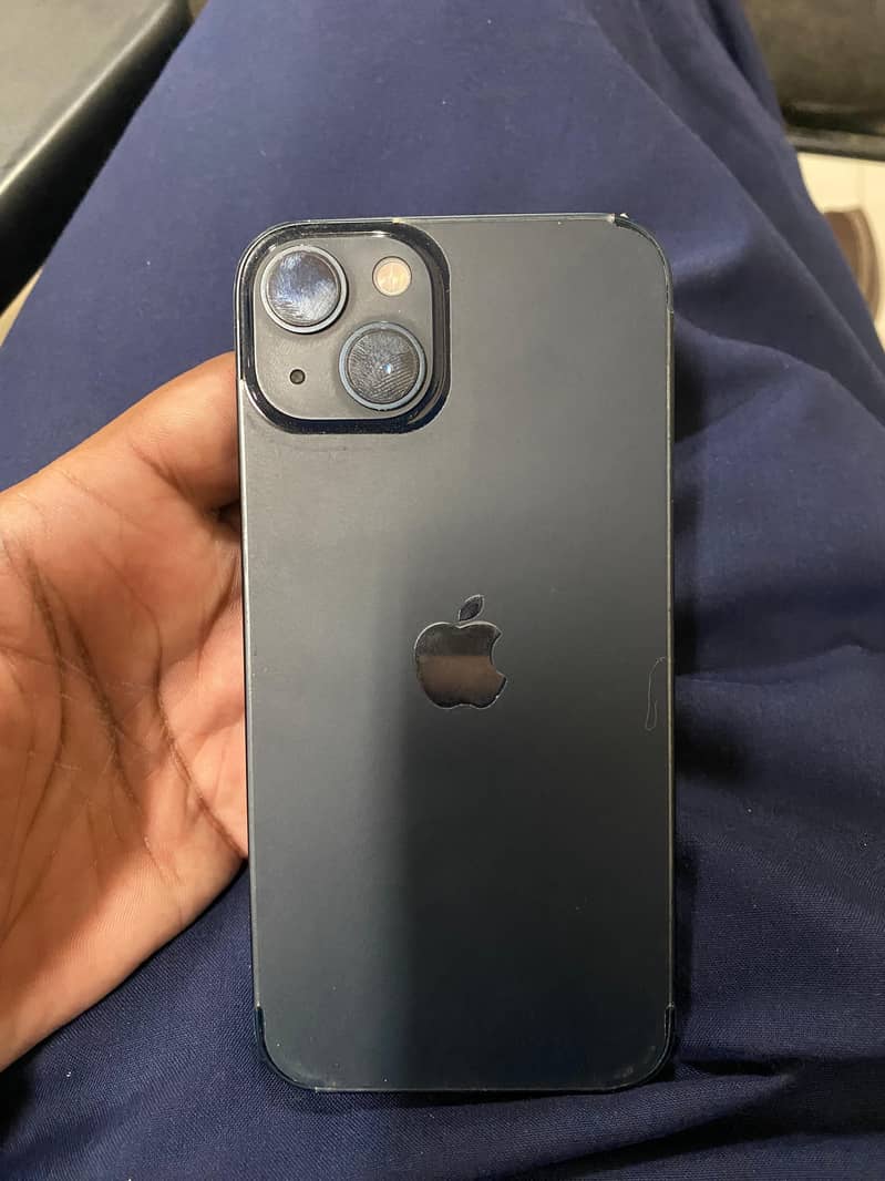 Apple iPhone 13 0