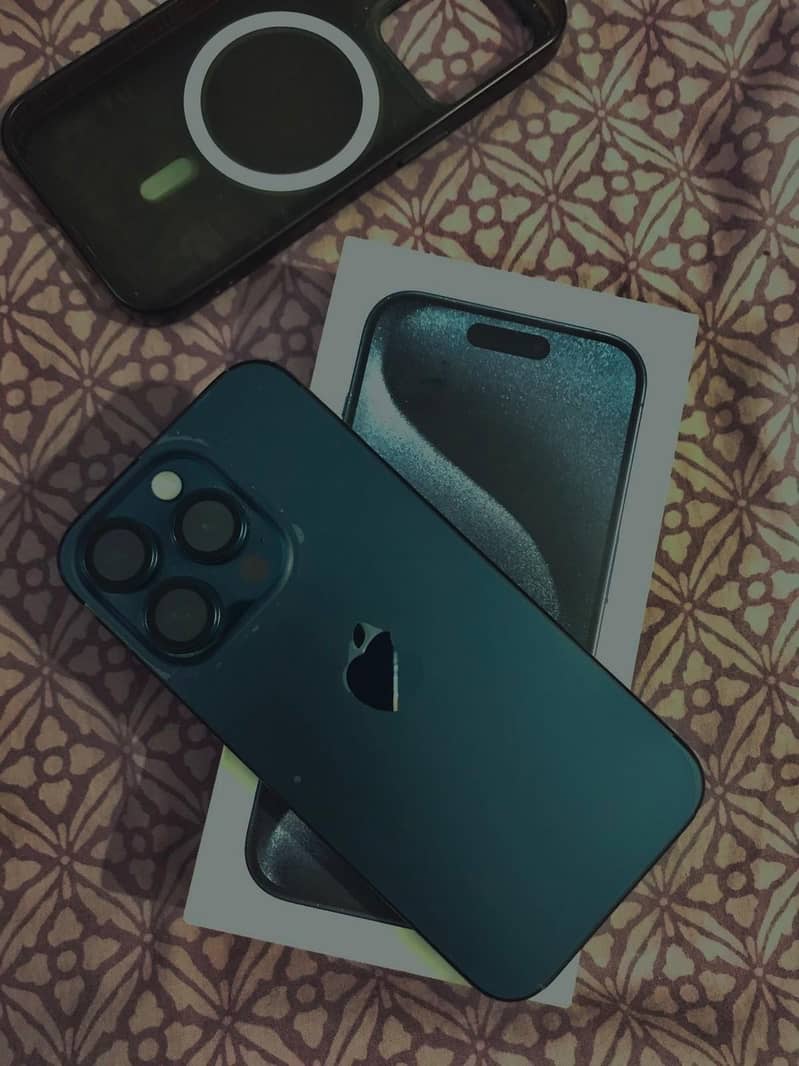iPhone 15 pro 0
