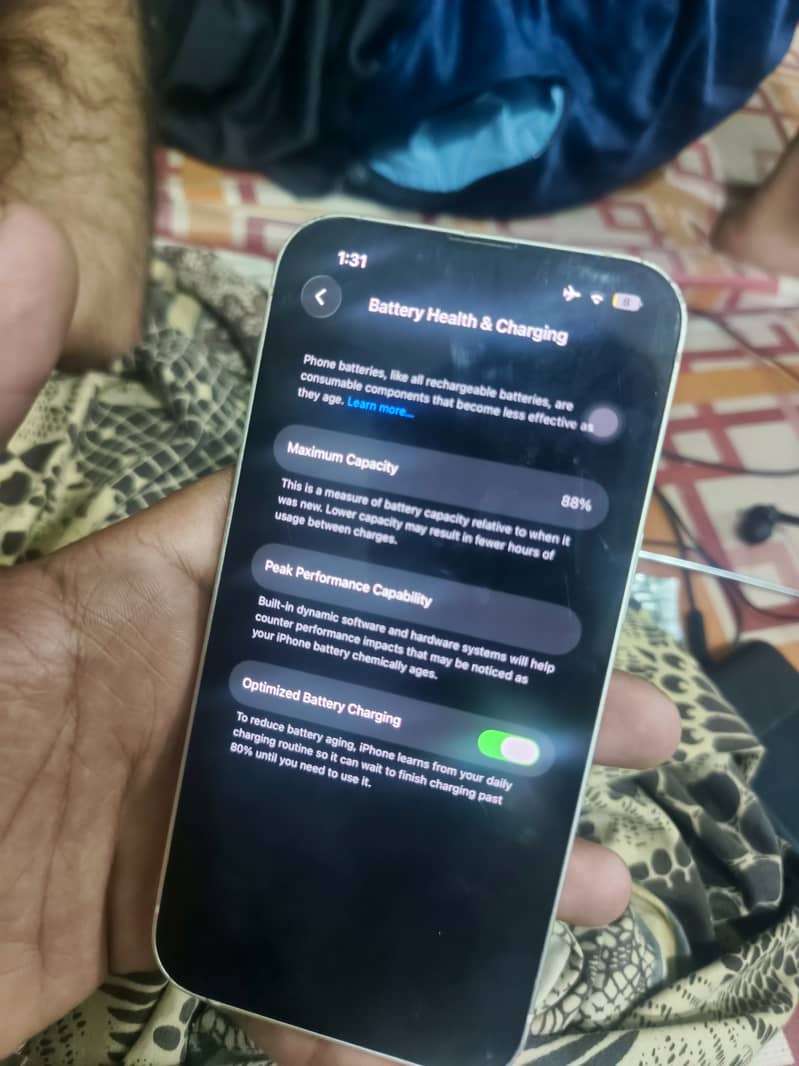Apple iPhone 13 7