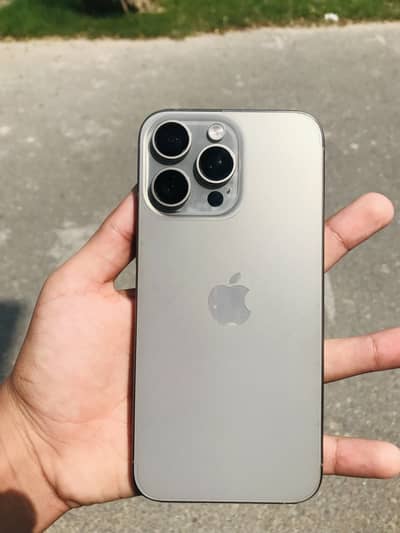 Apple iPhone 15 Pro Max