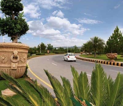 Corner Plot || Ideal Solid Location || Exclusive Location || CDA Approved Layout For Sale