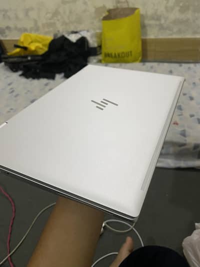 Hp elite book 830 g7