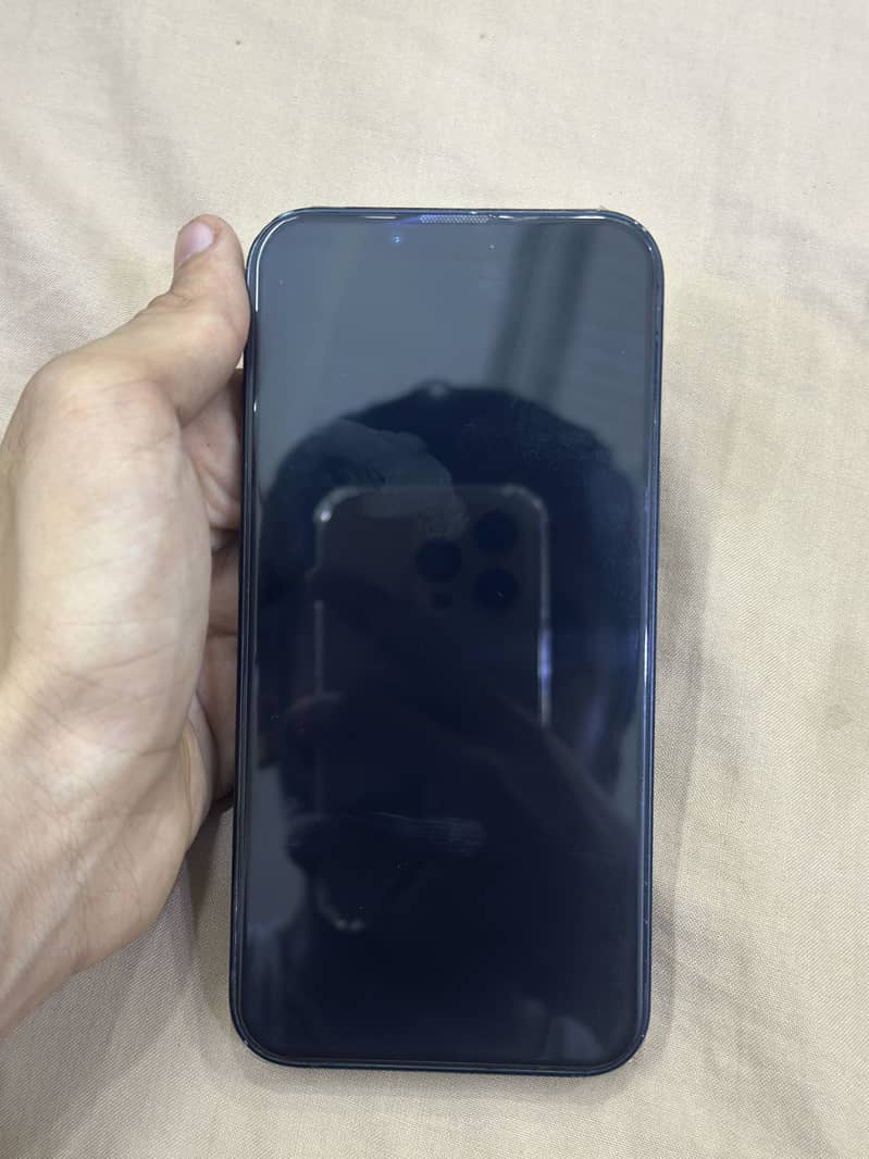 iPhone 13 3