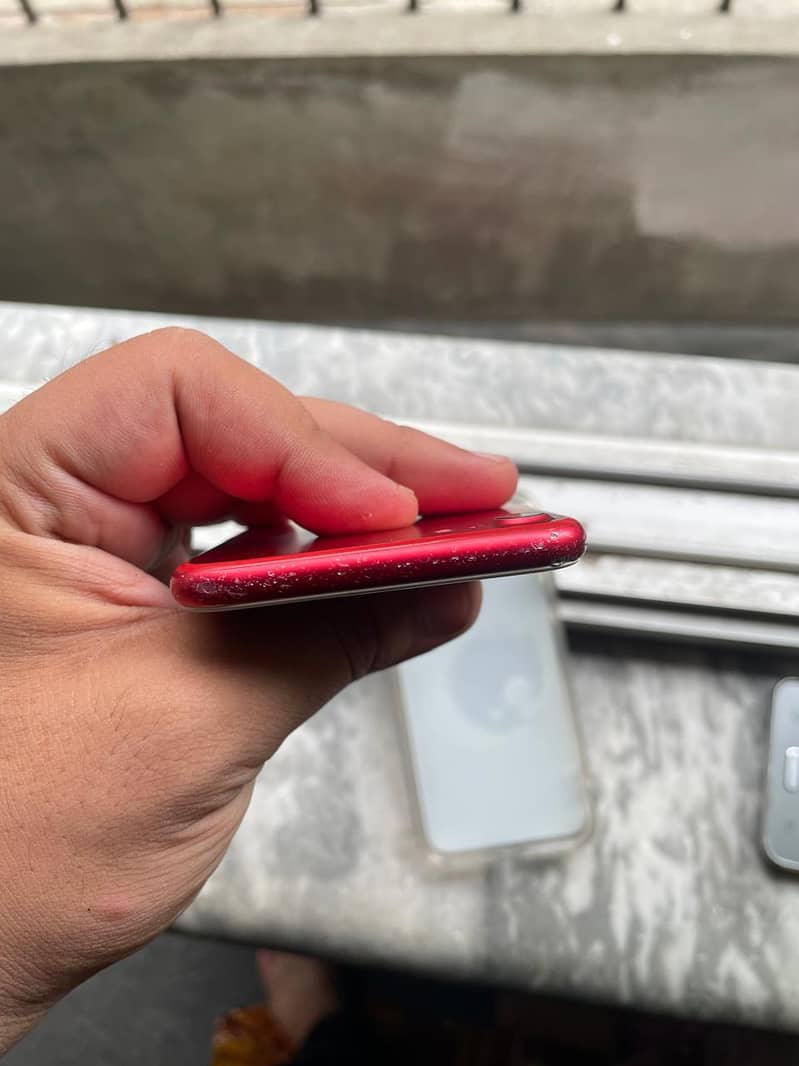 iPhone 7 4