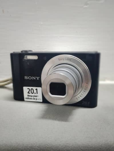 Sony Cyber-Shot  Digital Camera DSC-W810 in Good Condition