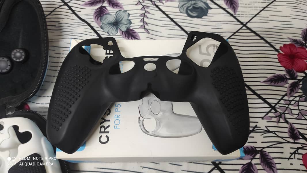 PS5 Controller accessories, covers and case 3