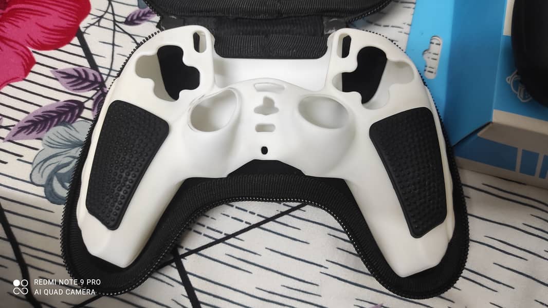PS5 Controller accessories, covers and case 4