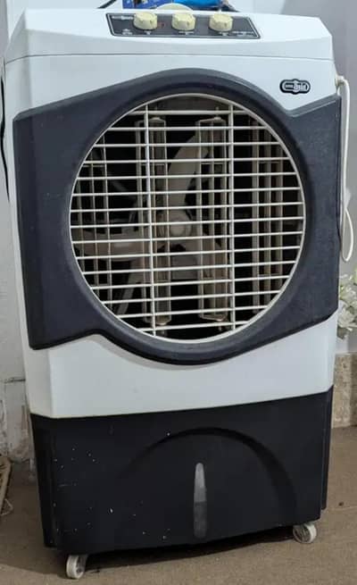 Super Asia ECM 4500 DC coolor