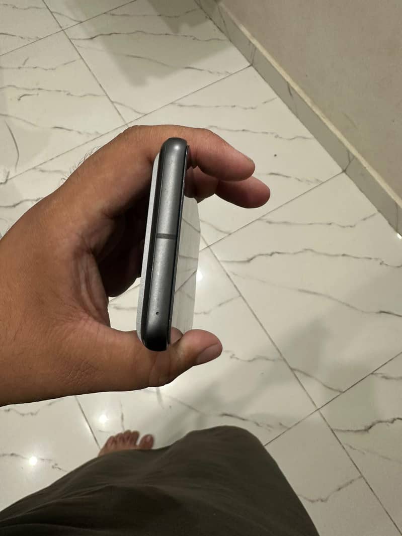 Google Pixel 8 1