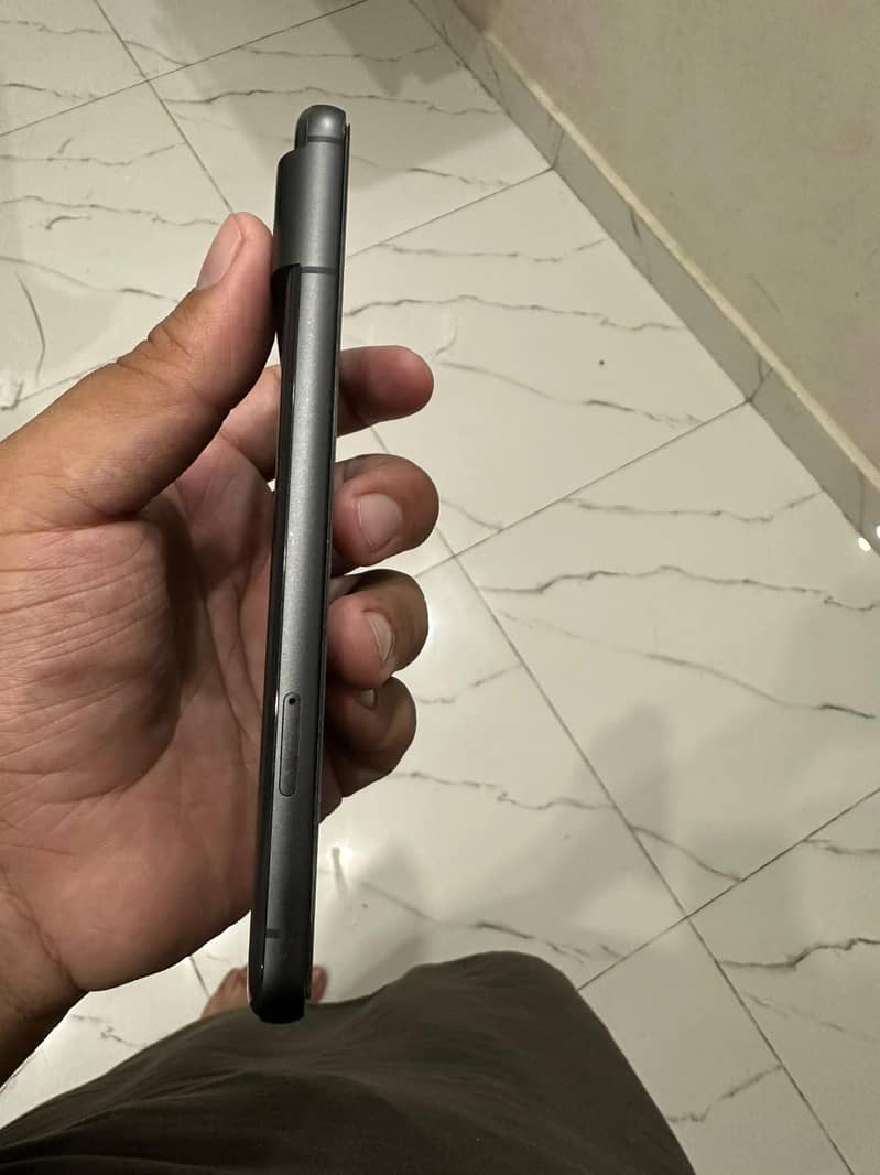 Google Pixel 8 5