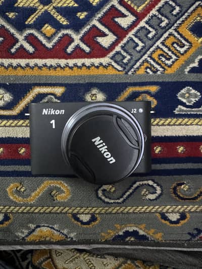 Nikon-1 J2 along with nikon-1 10-30mm