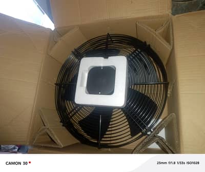 فروخت کے لیے بالکل نیا YWF4D-400S Axial Fan Motor دستیاب ہے۔
