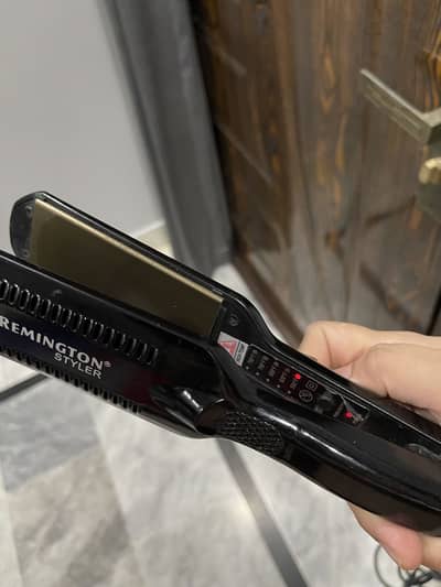 Remington Hair Straigtner for sale