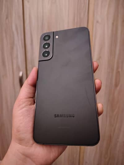 Samsung Mobile S22 Plus