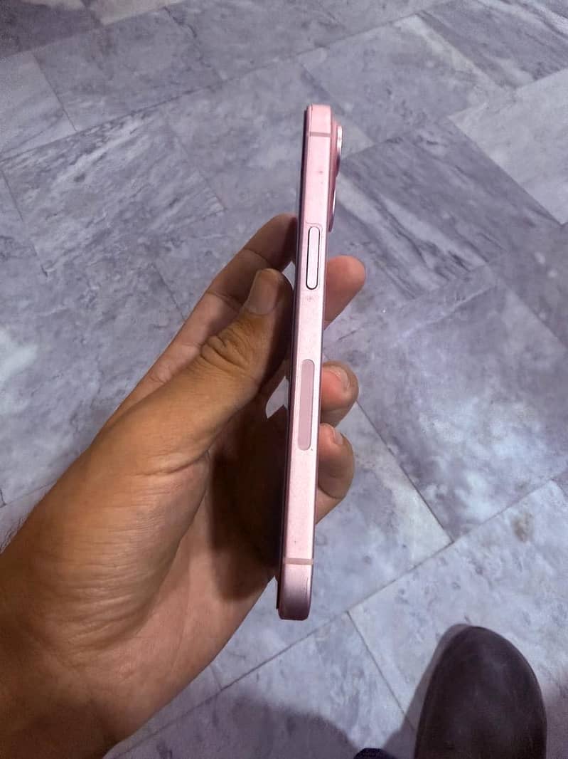 iPhone 15 1