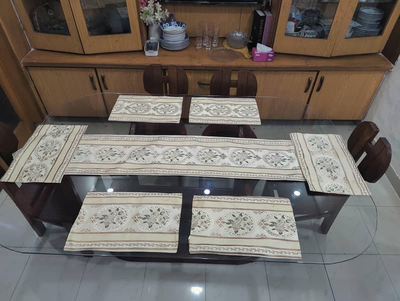 six seater dining table 0