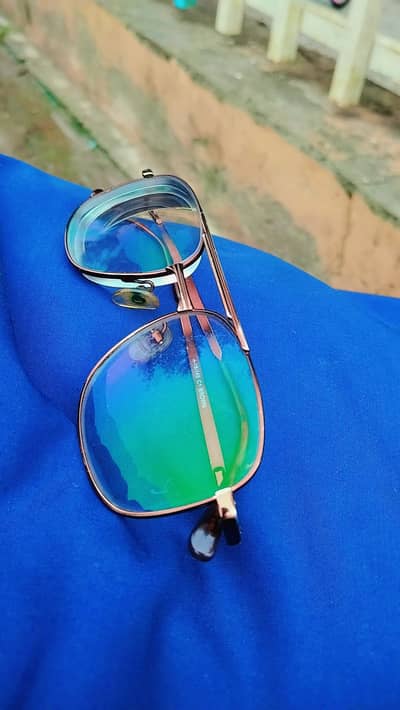 RAY-BAN
