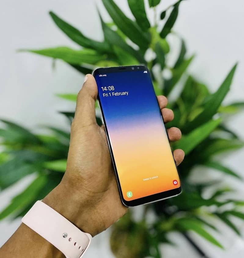 SAMSUNG S8 PLUS 1