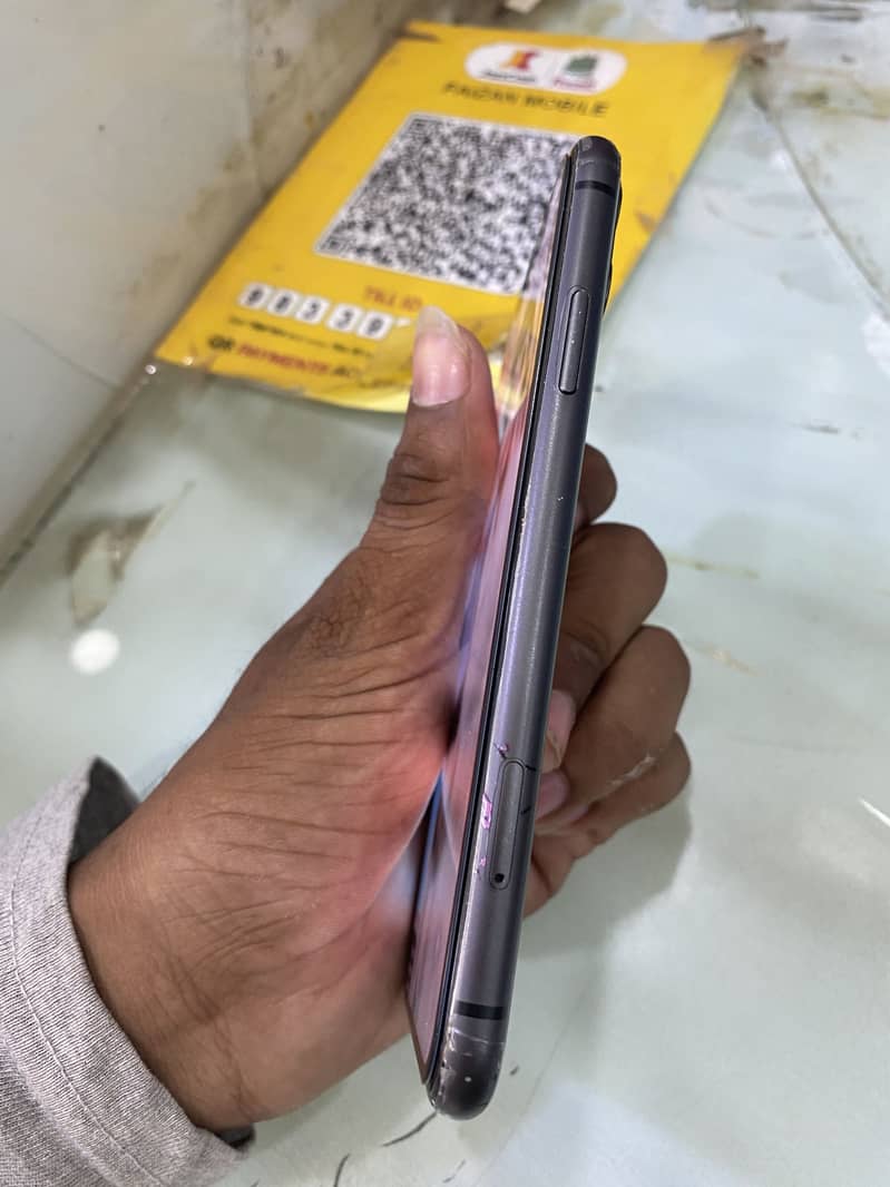 Apple iPhone 11 5