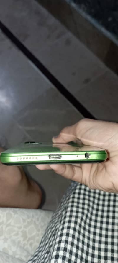 Infinix Hot 12