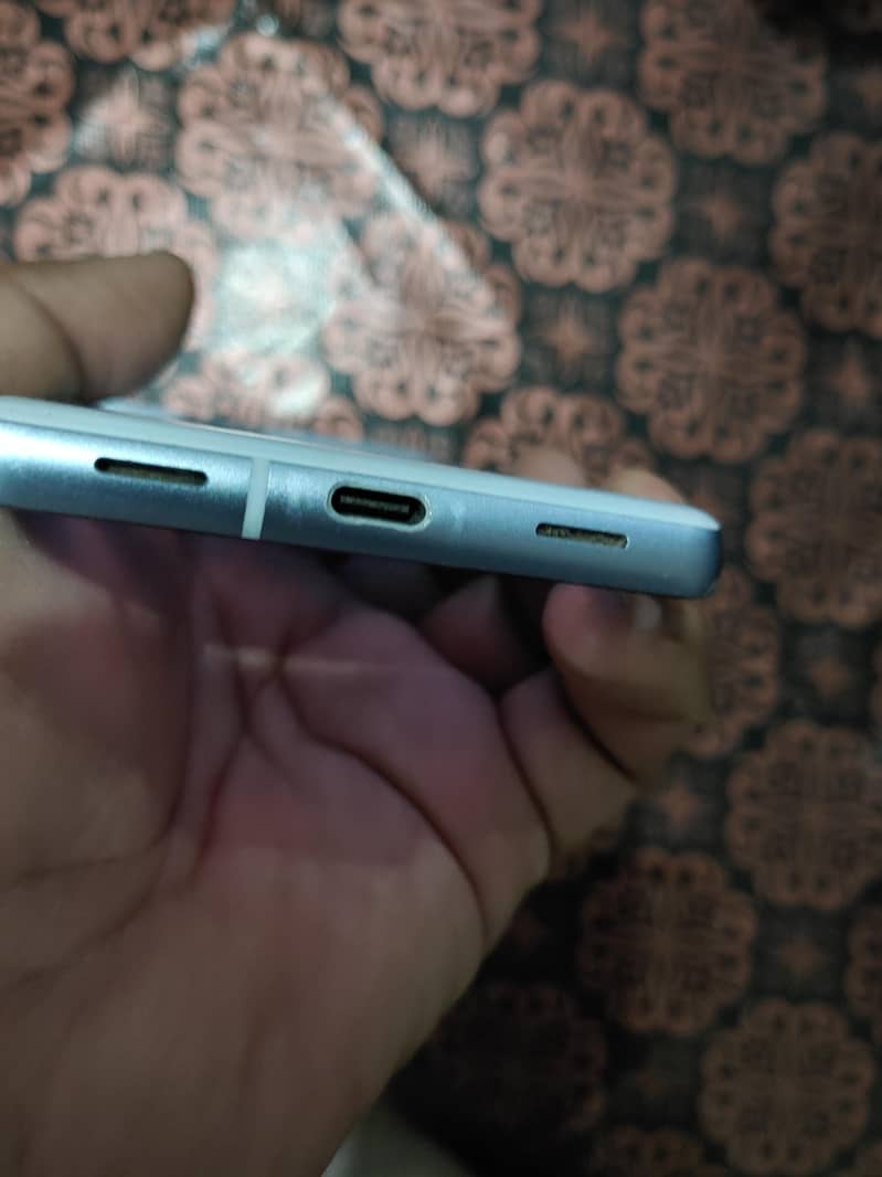 pixel 7a 8/128 3