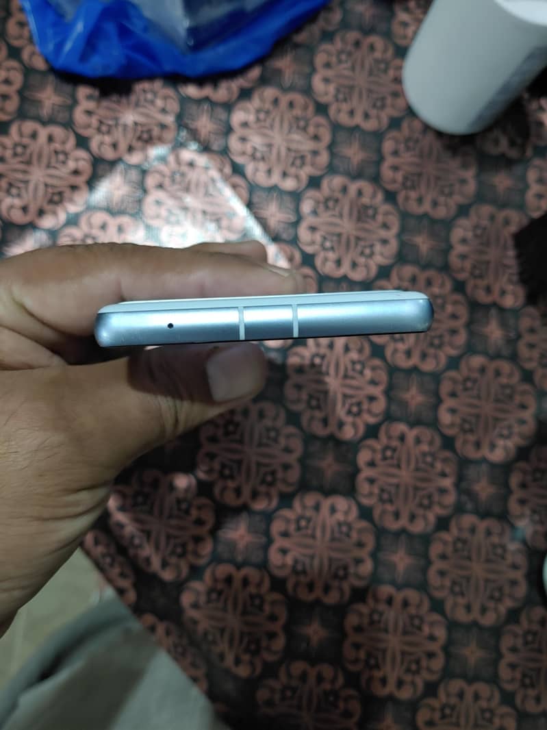 pixel 7a 8/128 5