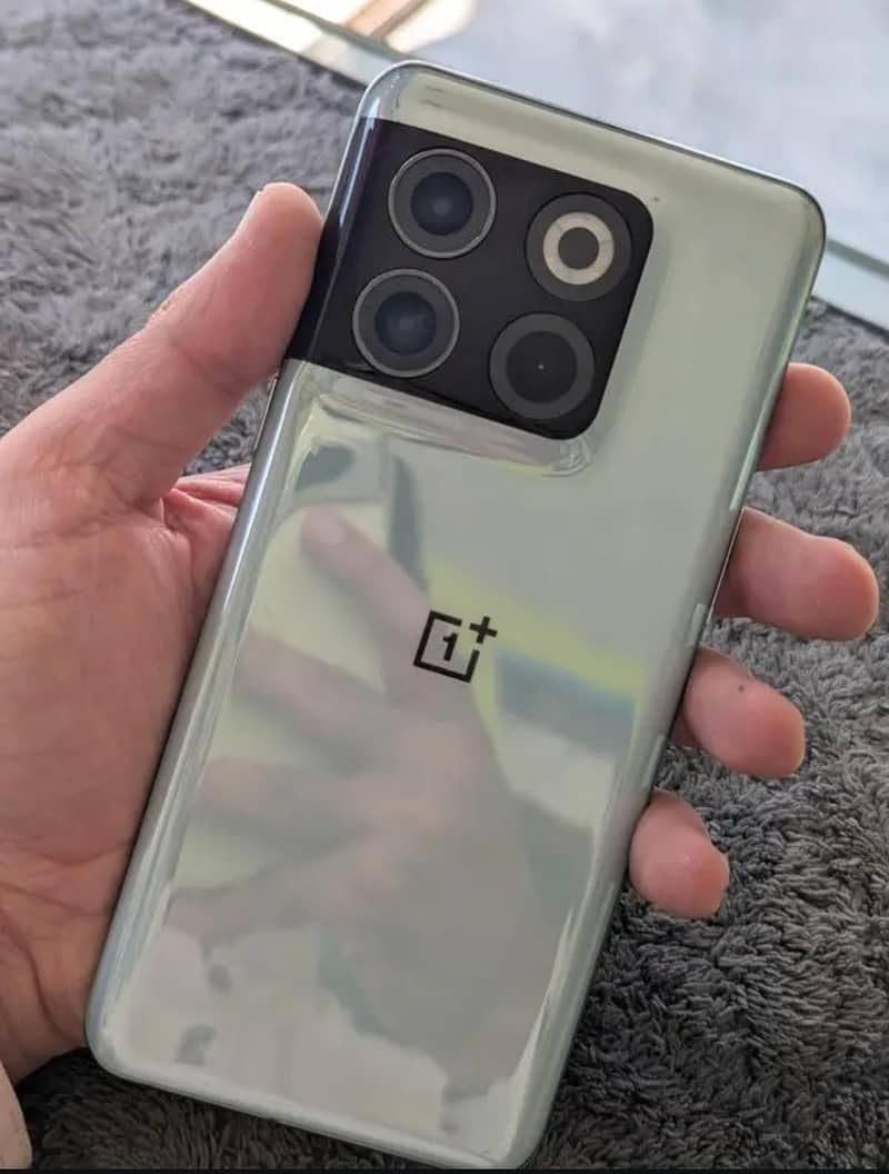 One Plus 10T 1