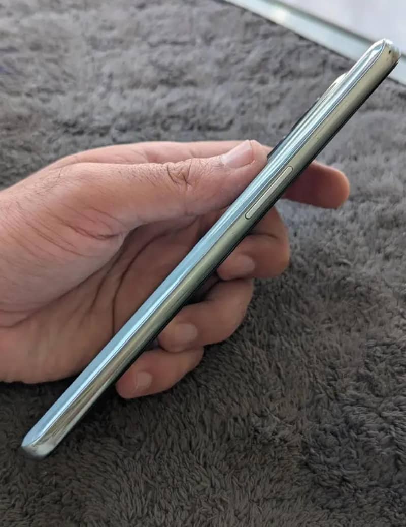 One Plus 10T 3