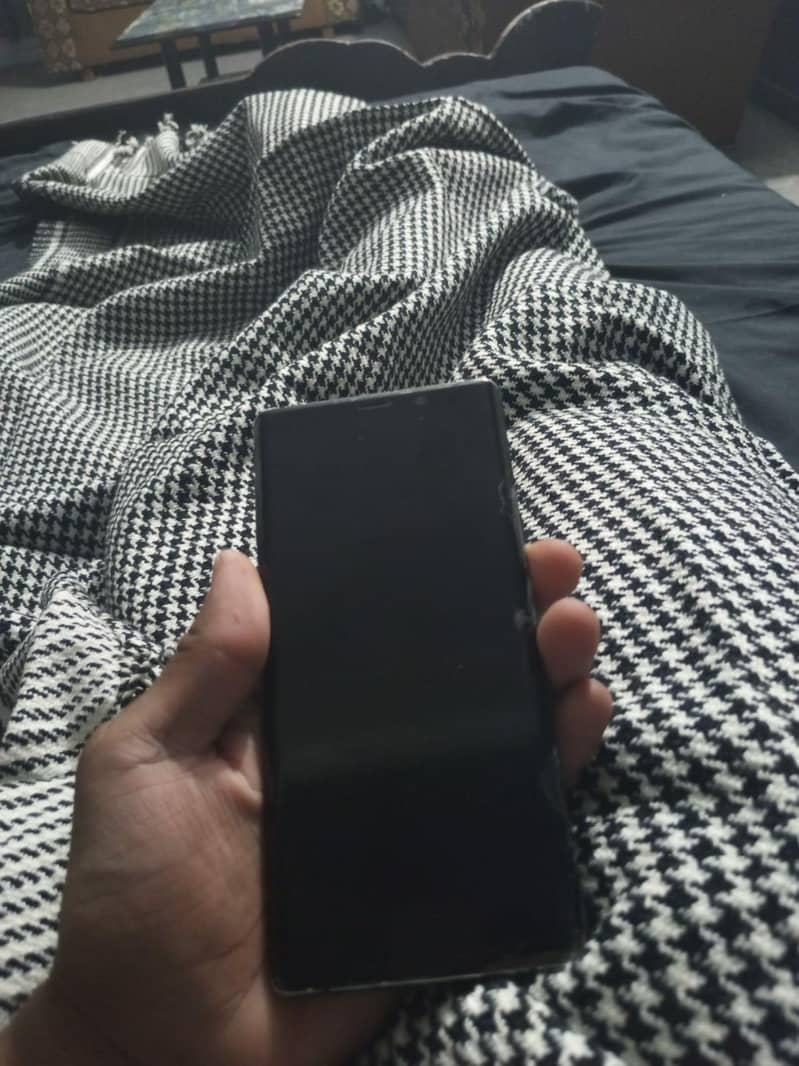 Samsung Mobile Note 9 4