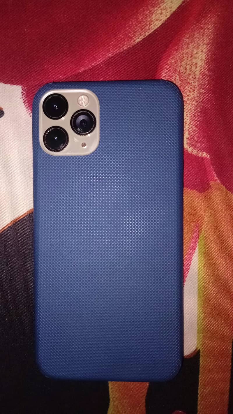 Apple iPhone 11 Pro 3