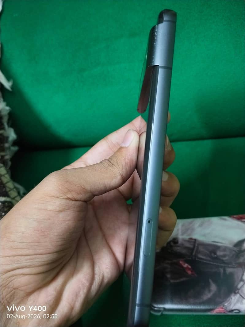 Google Pixel 8 5