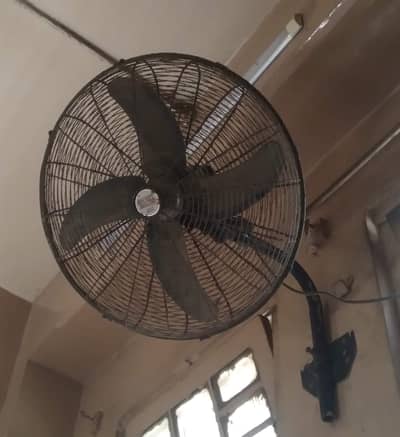 copper winding original large full size bracket fan in good condition