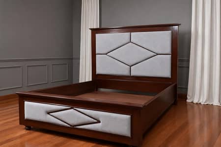 New pure wooden shisham queen size bed set
