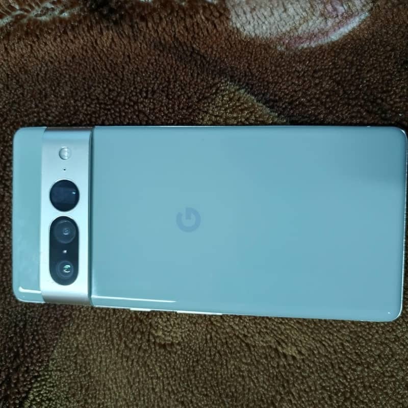 Google Pixel 7 Pro 9