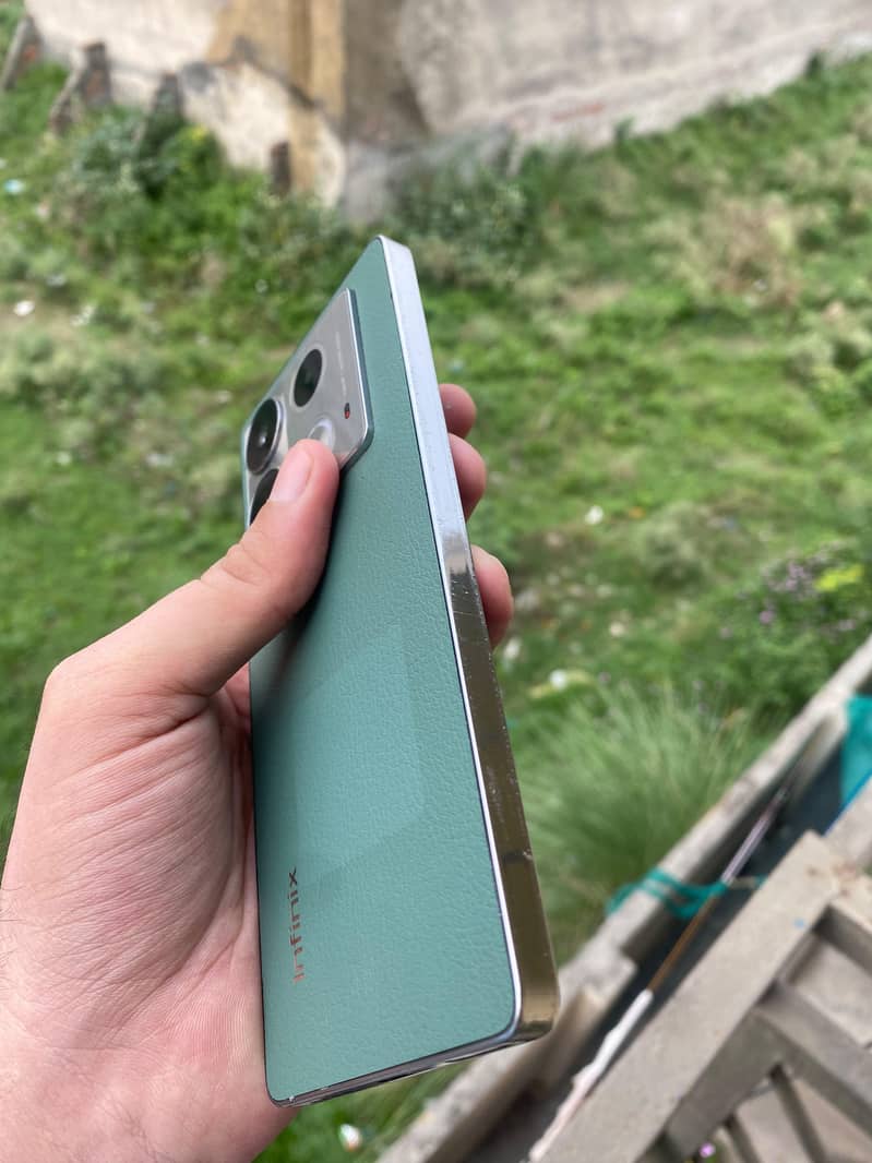 Infinix Note 40 2