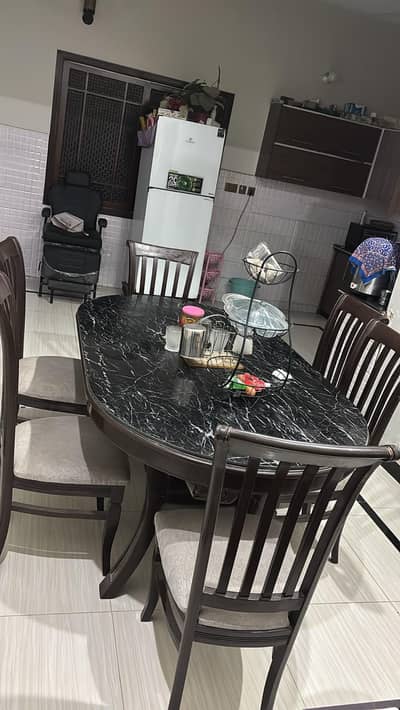 dinning table for sell